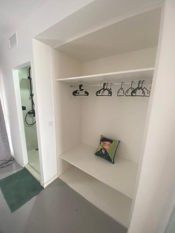 Hug Hotel2022 El Carrer del Canonge 外观 照片